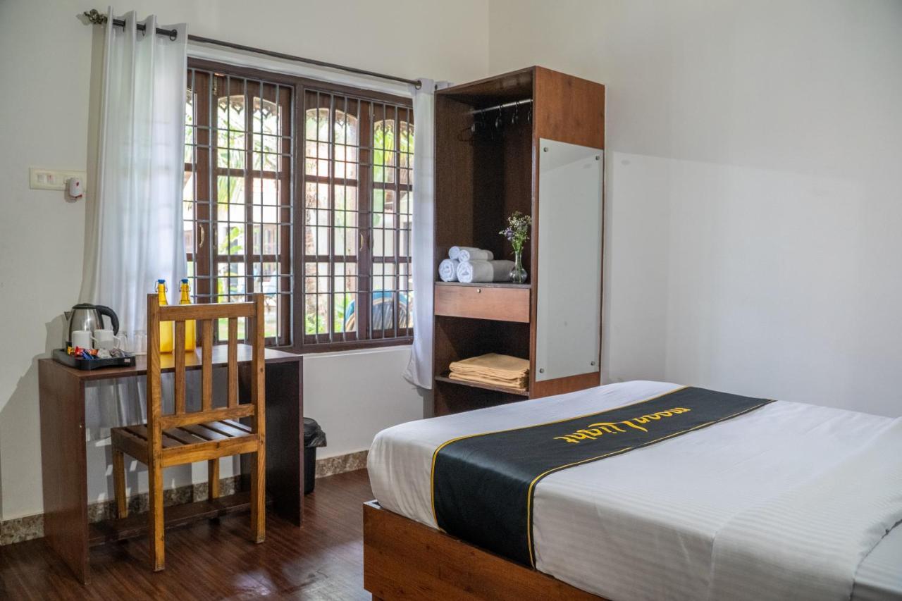 Dhanrains Moonlight Retreat Cottages 帕罗林 外观 照片